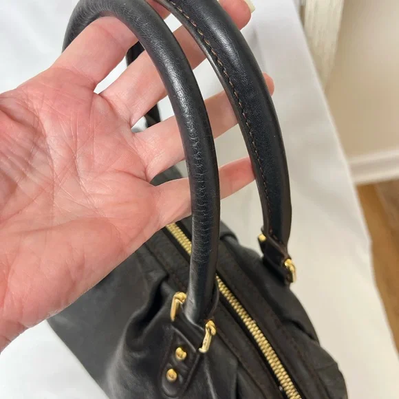 MCM Black Leather Women's Bag, EUC, COA, so soft, 13x9x4”, great interior - Picture 5 of 14